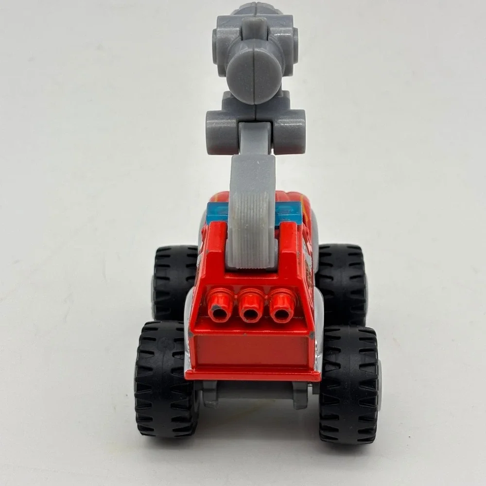 Blaze and the Monster Machines Fire Truck with Hose 3